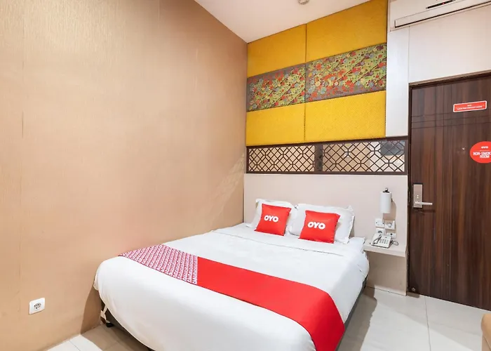 Super Oyo Flagship 91863 Metro House