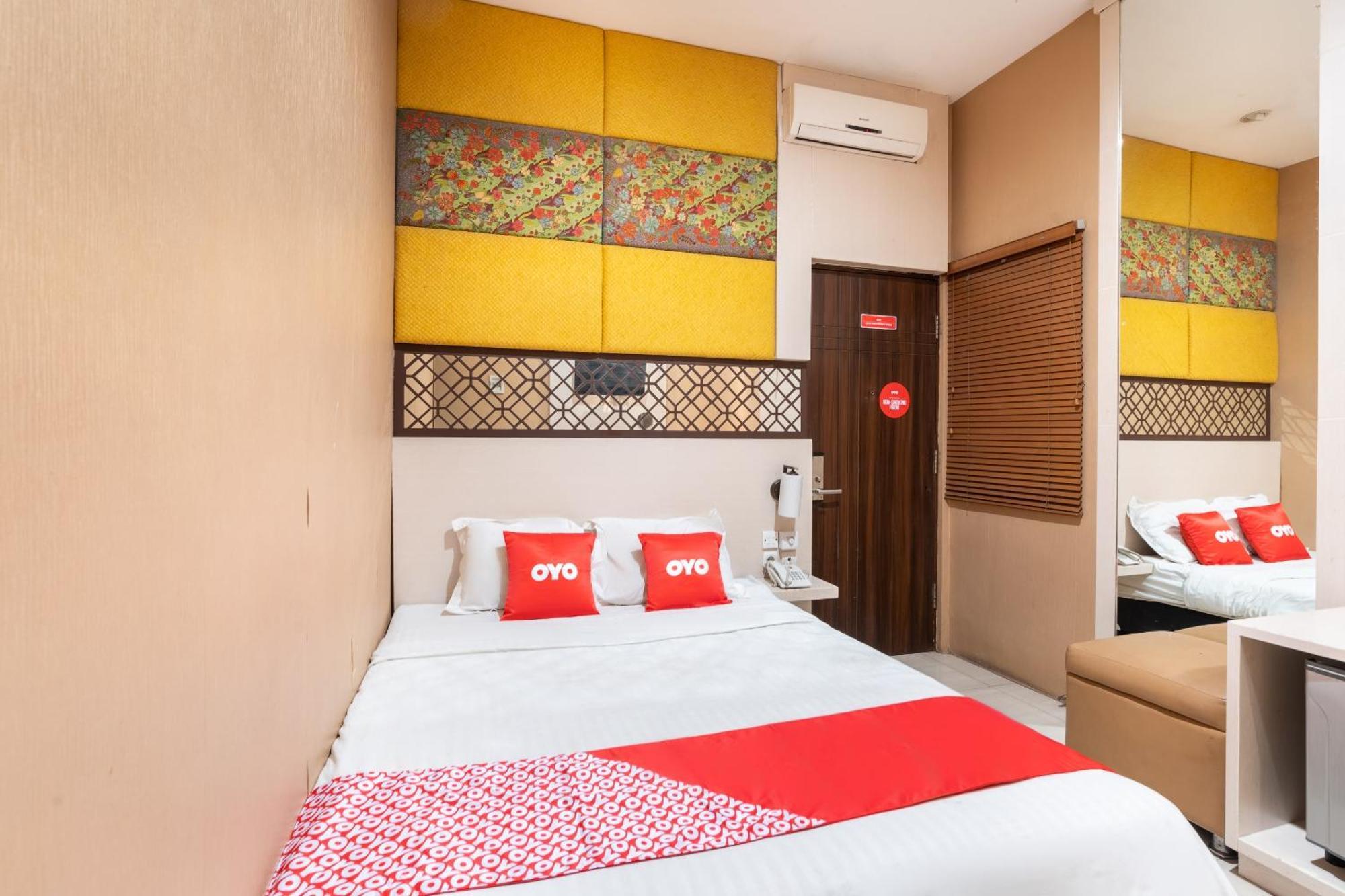 Super Oyo Flagship 91863 Metro House Hotel Surabaya