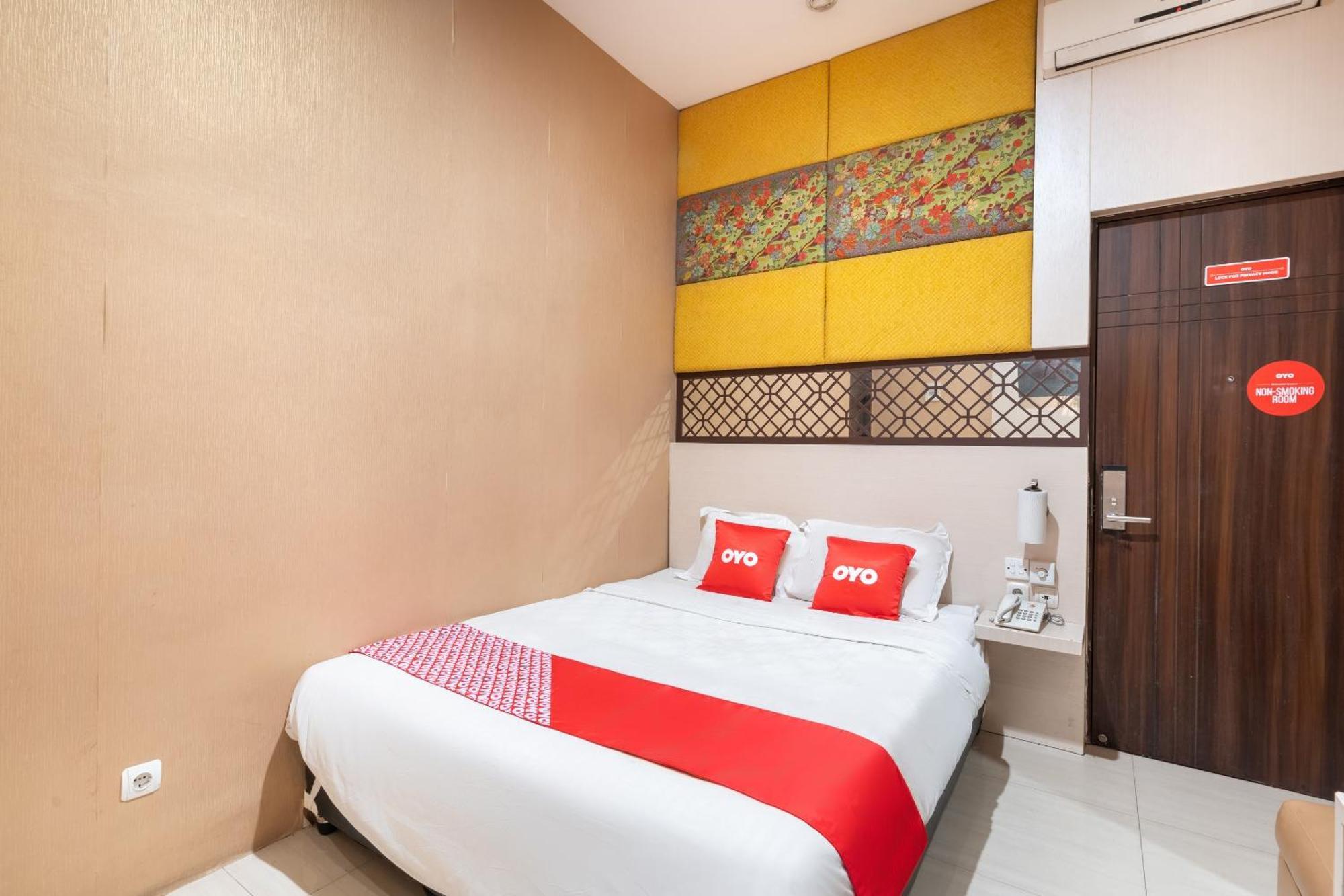 Hotel Super Oyo Flagship 91863 Metro House
